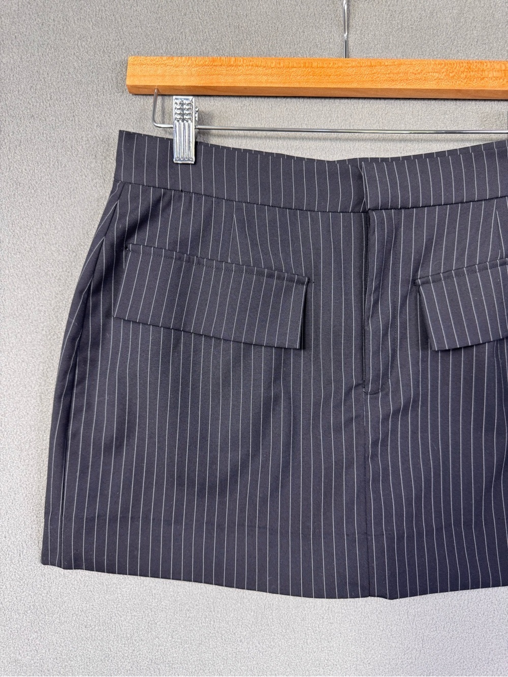 Modern Citizen Black Pinstripe Mini Skirt Skort with Flap Pockets, Medium - Picture 2 of 14